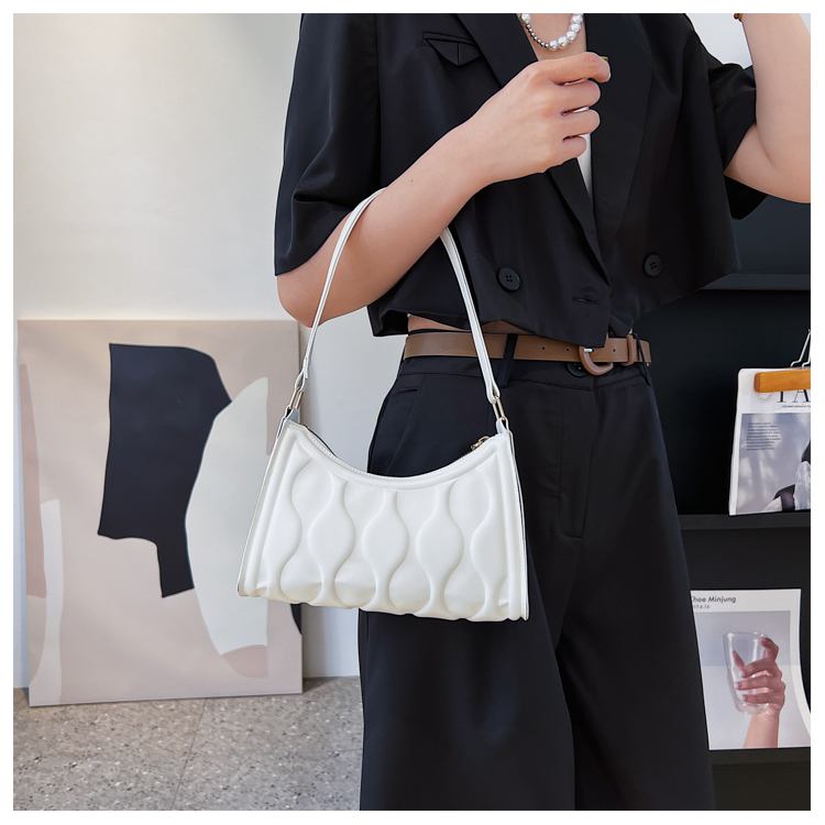 Summer Small New Fashion Embossing Solid Color Shoulder Underarm Messenger Bag display picture 12