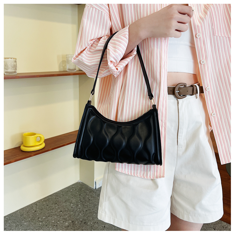 Summer Small New Fashion Embossing Solid Color Shoulder Underarm Messenger Bag display picture 15