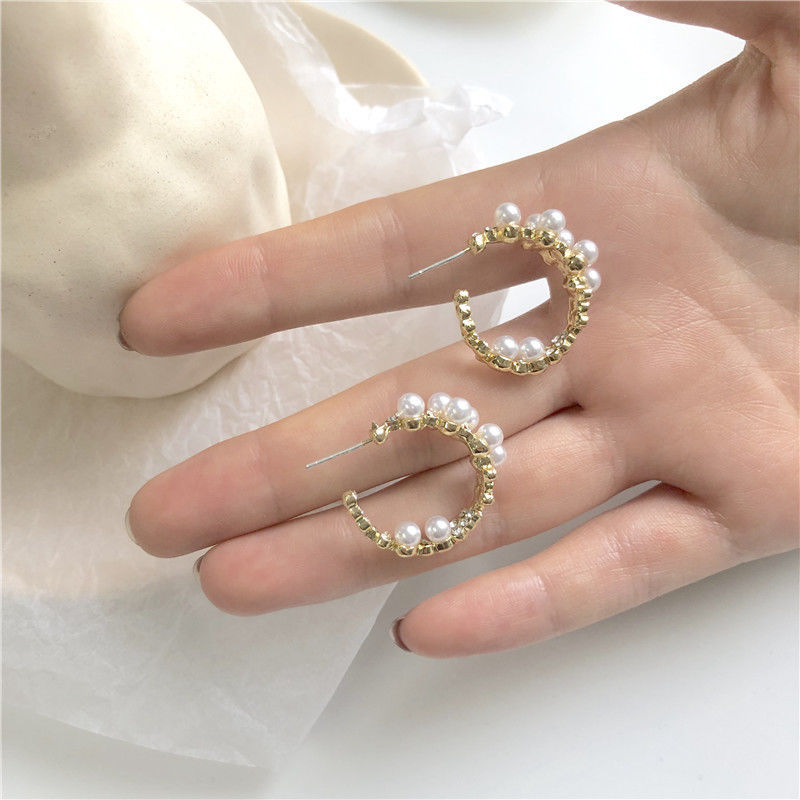 Fashion C Shape Inlaid Pearls Gold Plated Pearl Gold Plated Earrings display picture 2