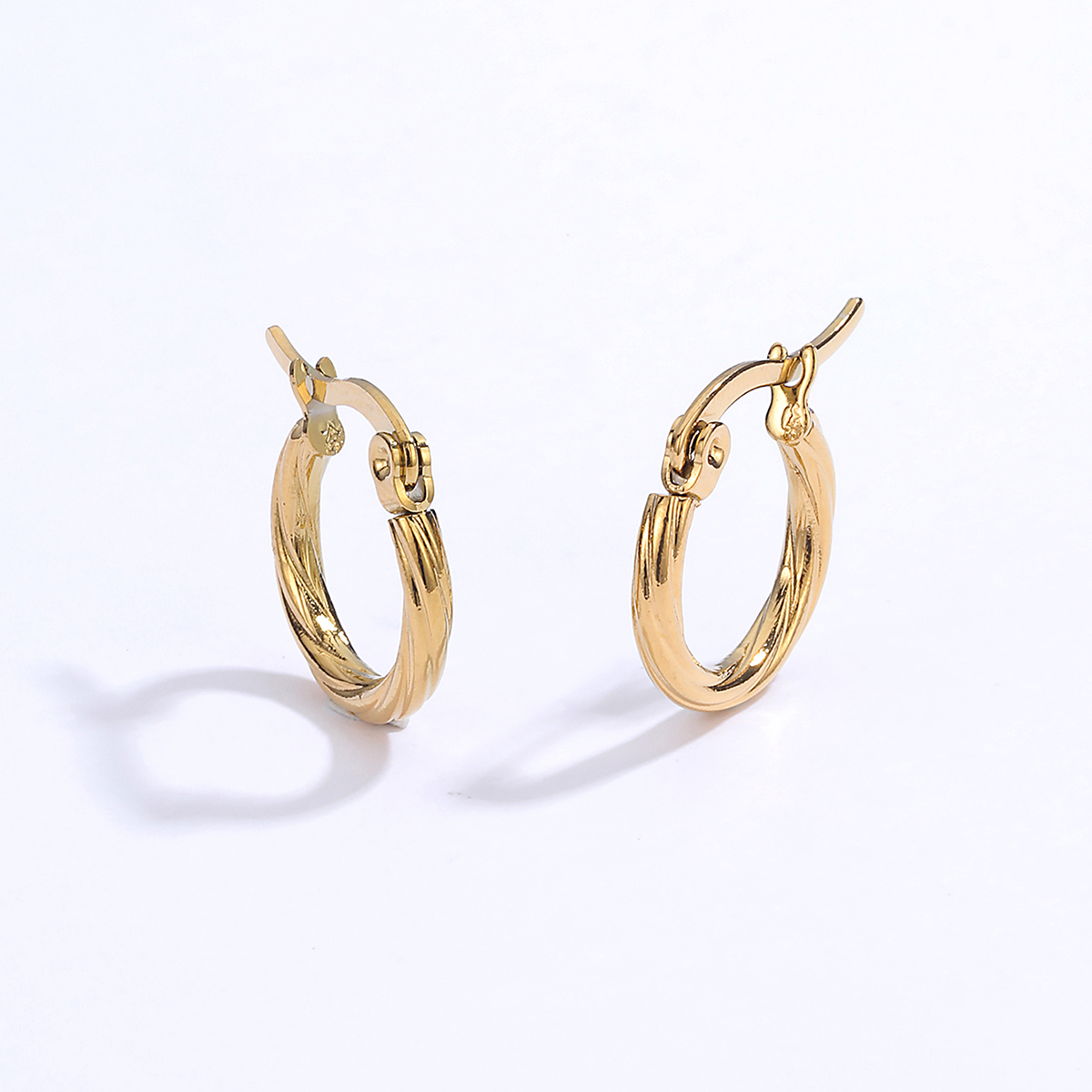 New Fashion Small Geometric Simple Plating 18k Gold Stainless Steel Earring display picture 3