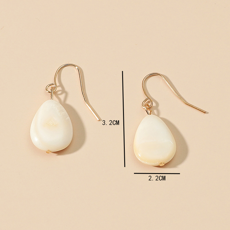 Fashion Simple Irregular Geometric Small Drop-shaped Shell Earrings display picture 4
