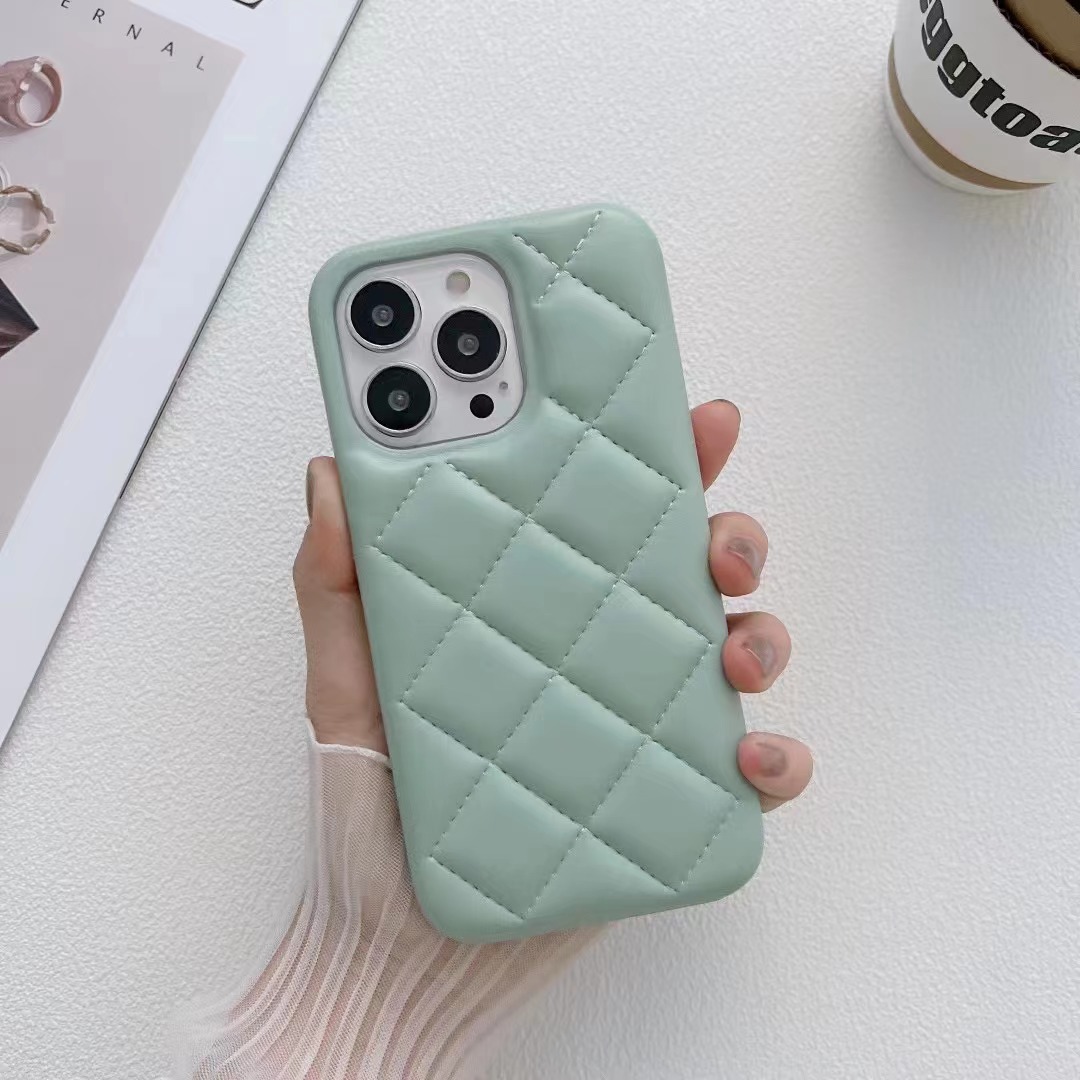 Simple Fashion Rhombus 13 Pro Max Hard Iphone Case display picture 2