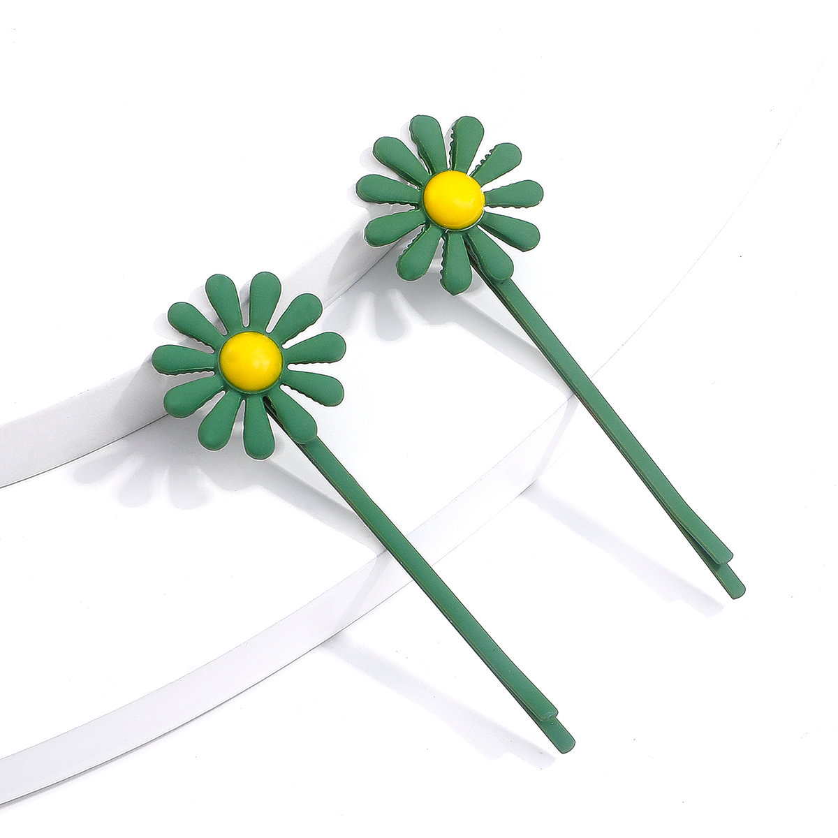 Fashion Simple Metal Paint Texture Barrettes Sunflower Girl Side Clip display picture 1