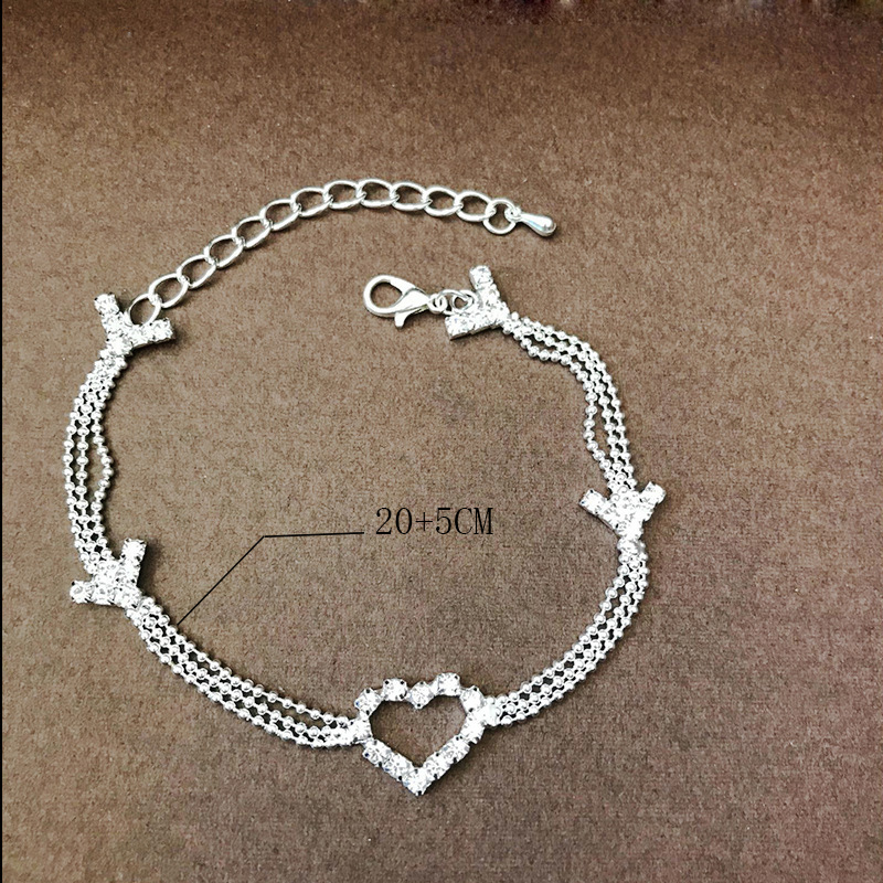 Fashion Ornament Rhinestone Inlaid Heart Pattern Alloy Bracelet display picture 1