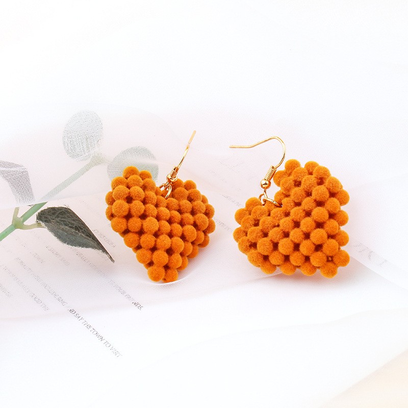 Fashion New Autumn And Winter Plush Heart Shaped Earrings display picture 2