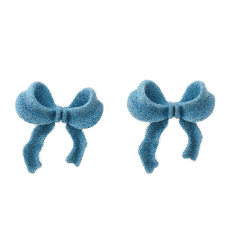 Fashion Autumn And Winter Bowknot Female Classic Alloy Ear Studs display picture 4