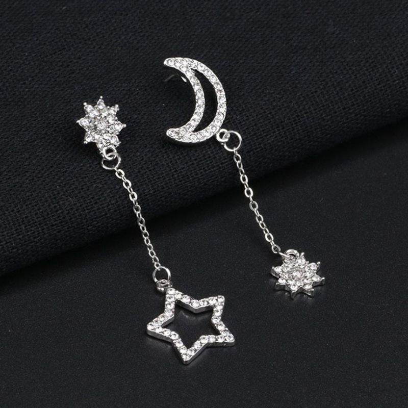 Adorno De Moda Con Incrustaciones De Diamantes De Imitación, Pendiente Asimétrico De Estrella Y Luna display picture 2