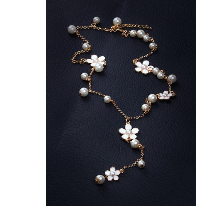 Mode Blume Legierung Inlay Künstliche Perle Halskette 1 Stück display picture 4