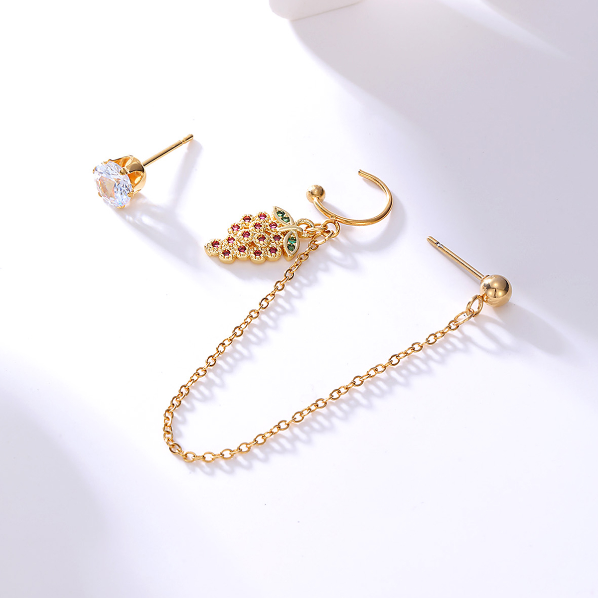 Fashion Integrated Grape Electroplated 18k Gold Zircon Copper Ear Clip Earrings display picture 2