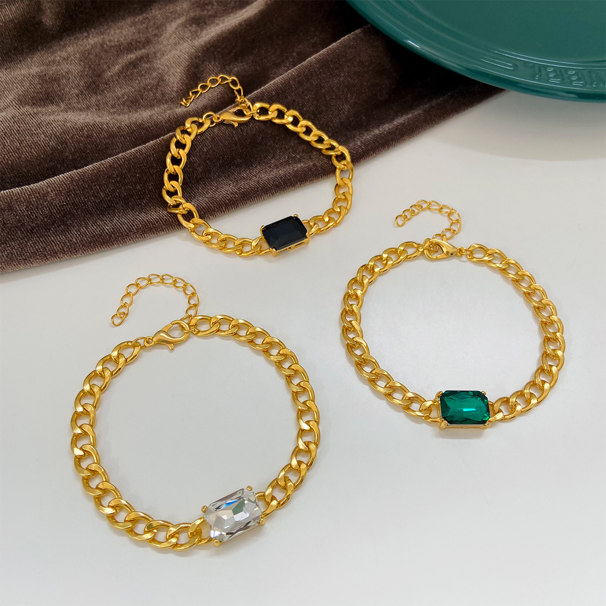 Fashion Green Square Zircon Grandeur Emerald Cuban Chain Thick Straps Bracelet display picture 1