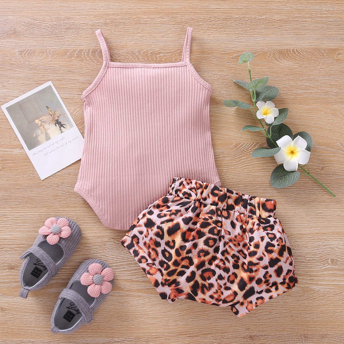 2022 New Children's Clothing Sling Top Leopard Print Shorts Two-piece Suit display picture 10