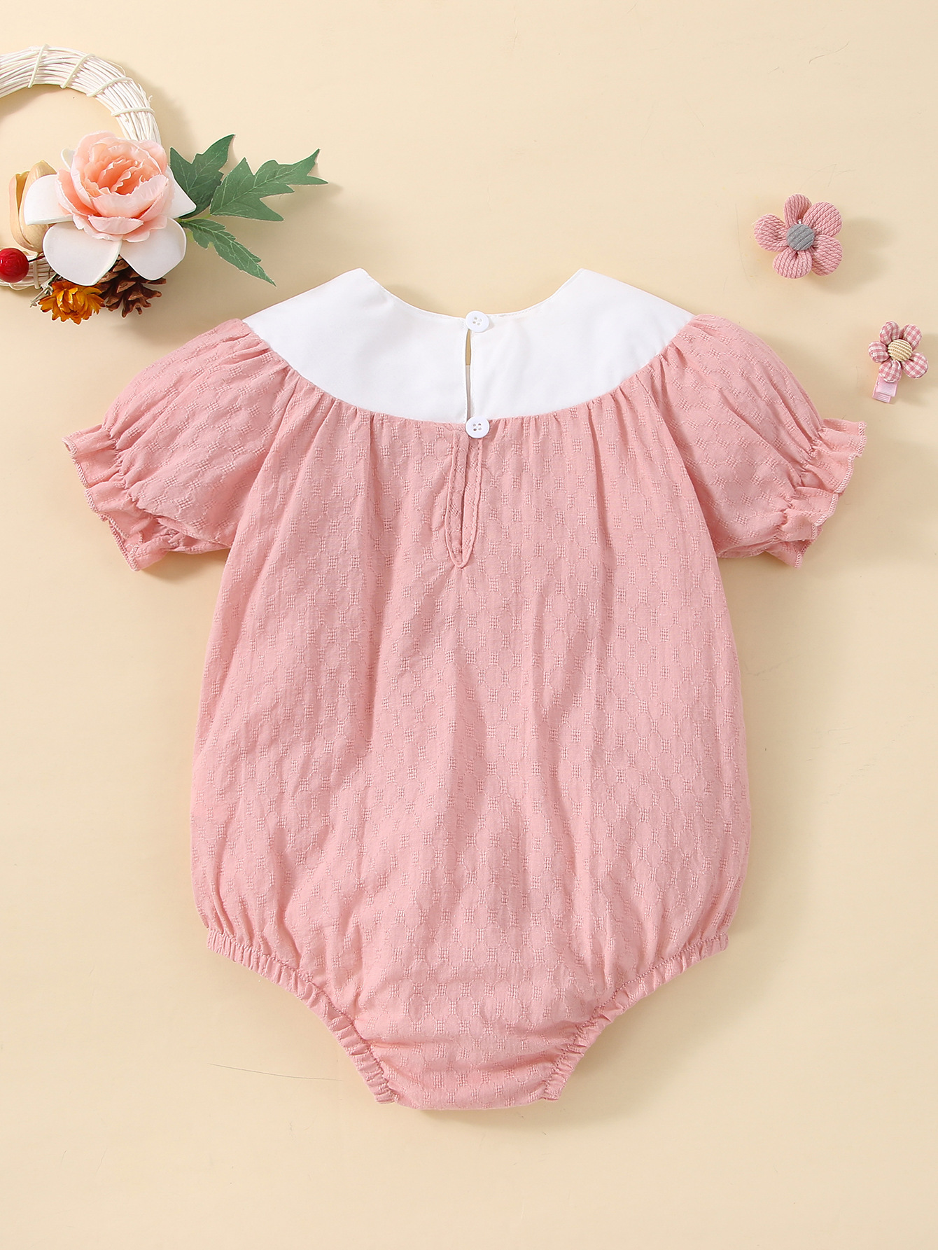 2022 Summer Children's Clothing Pink Embroidered Baby Triangle Jumpsuit Romper display picture 3