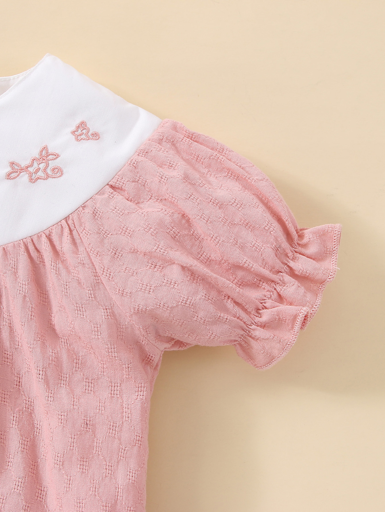 2022 Summer Children's Clothing Pink Embroidered Baby Triangle Jumpsuit Romper display picture 5