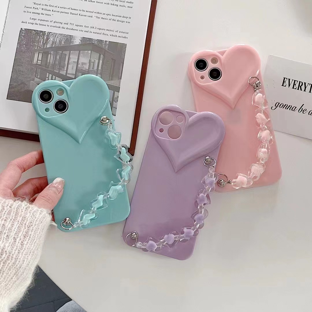 Fashion Solid Color Transparent Epoxy Heart Bracelet Iphone13 Phone Case display picture 1