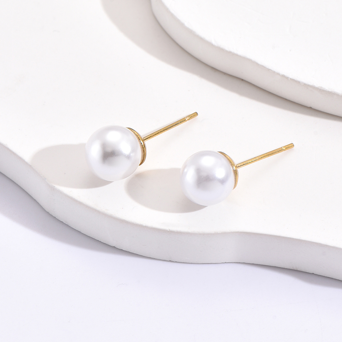 As Picture Fashion Ball 304 Stainless Steel Artificial Pearls 14K Gold Plated Ear Studs display picture 1