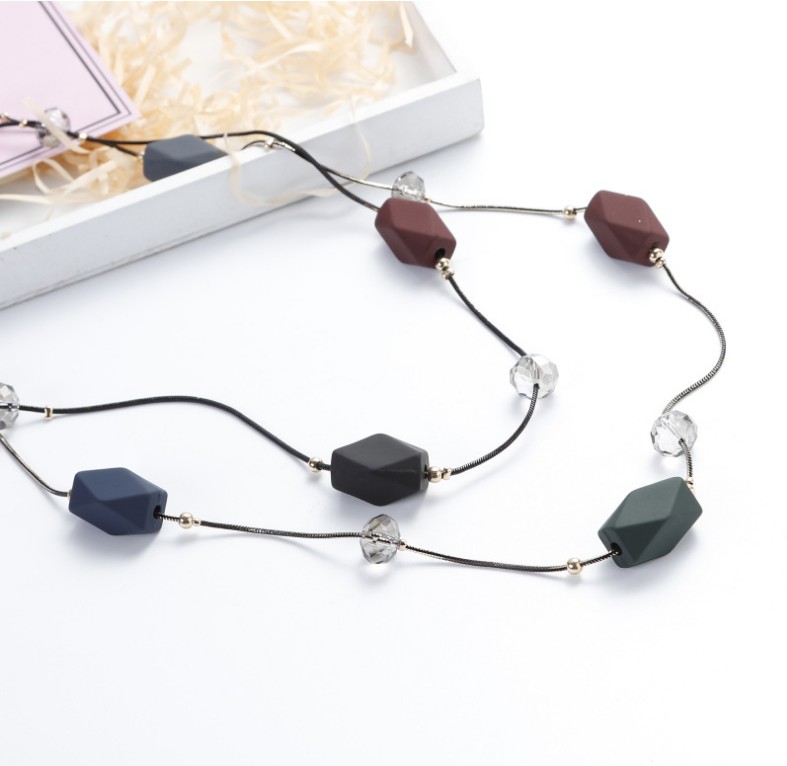 Simple Fashion String Crystal Geometric Shaped Double-layer Necklace display picture 2