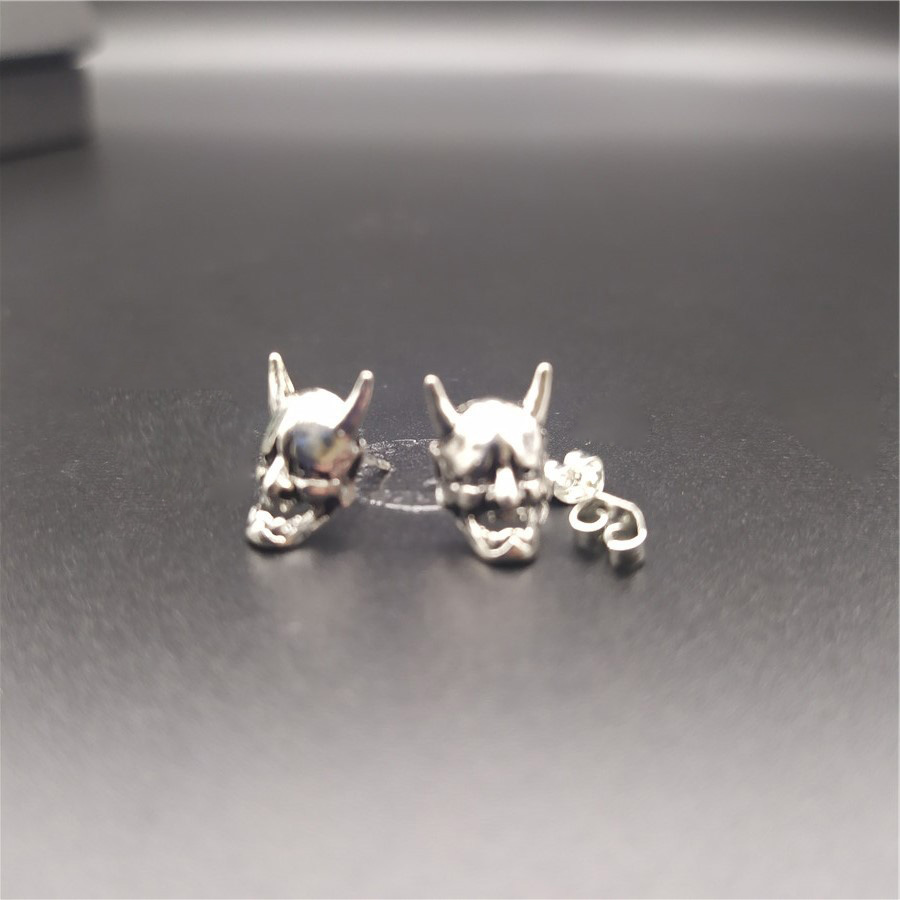 1 Set Classical Skull Plating Alloy No Inlaid Earrings display picture 3