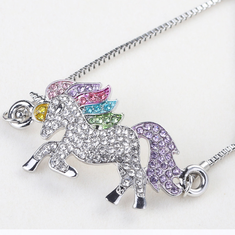 Fashion Elegant Colorful Rhinestone Inlaid Unicorn Adjustable Bracelet Ornament display picture 2