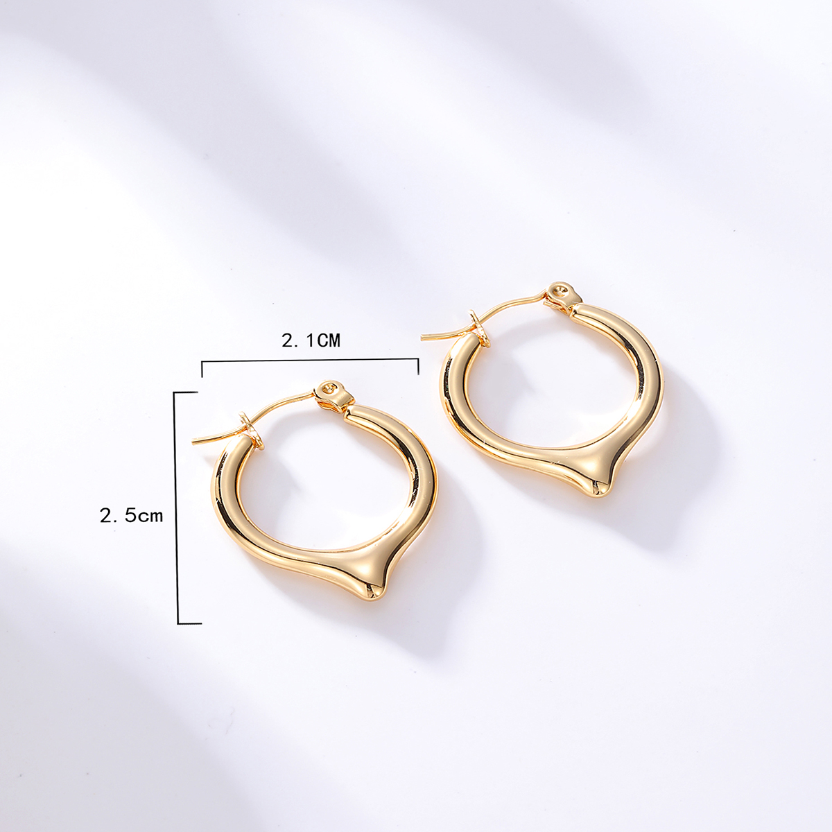 Mode Geometrische Runde Edelstahl Galvani 18k Gold Ohrring display picture 4
