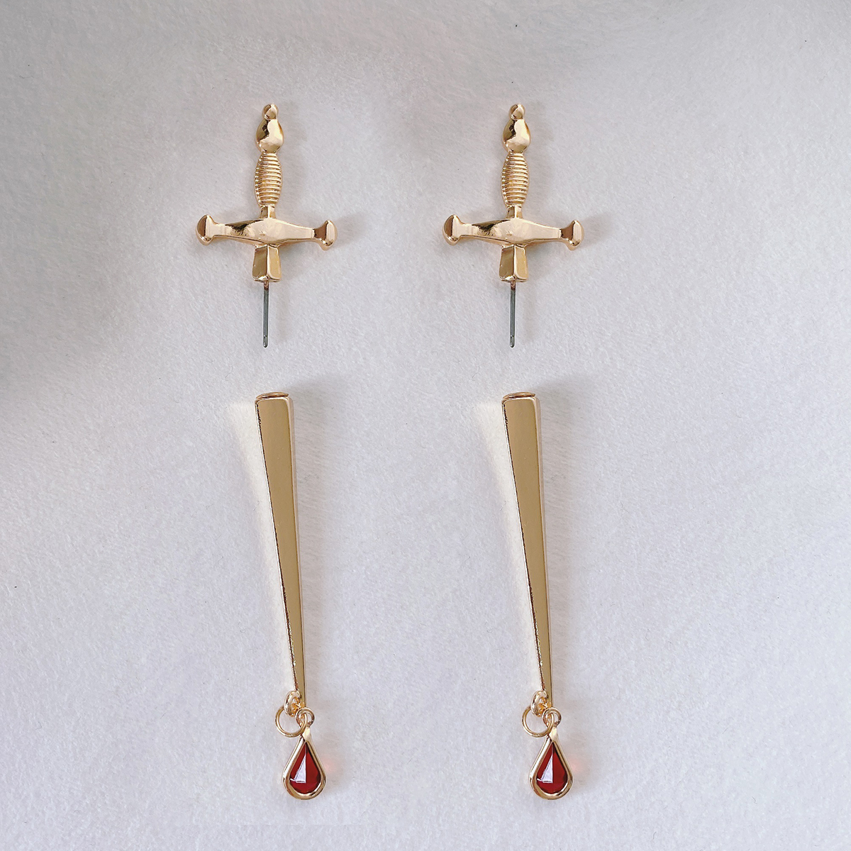 Fashion Gothic Gem Metal Sword Shaped Alloy Earrings display picture 4