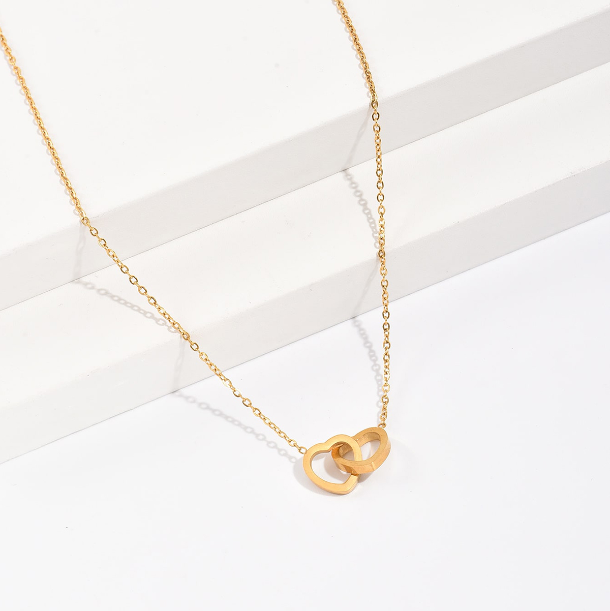 Mode Einfache Ornament Edelstahl Galvani Gold Herzförmigen Anhänger Halskette display picture 2