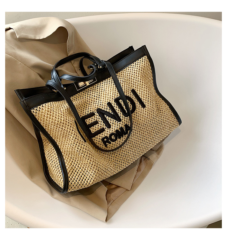 2022 New Summer Straw Woven One Shoulder Bag Large Capacity Bag For Women display picture 3