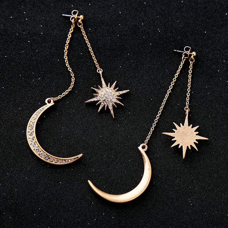 New Fashion Simple Geometric Star Sun Moon Alloy Earrings display picture 1