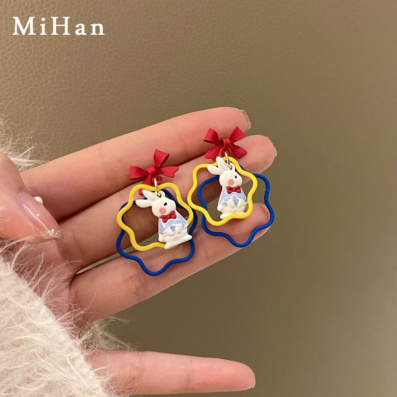 Fashion Cute Little Bunny Stud Earrings Cartoon Contrast Color Geometric Earrings display picture 4