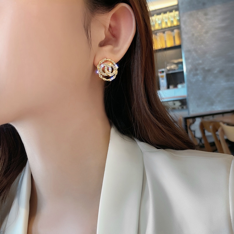 New Summer Golden Round Ring Rhinestone Inlaid Women's Earrings display picture 2