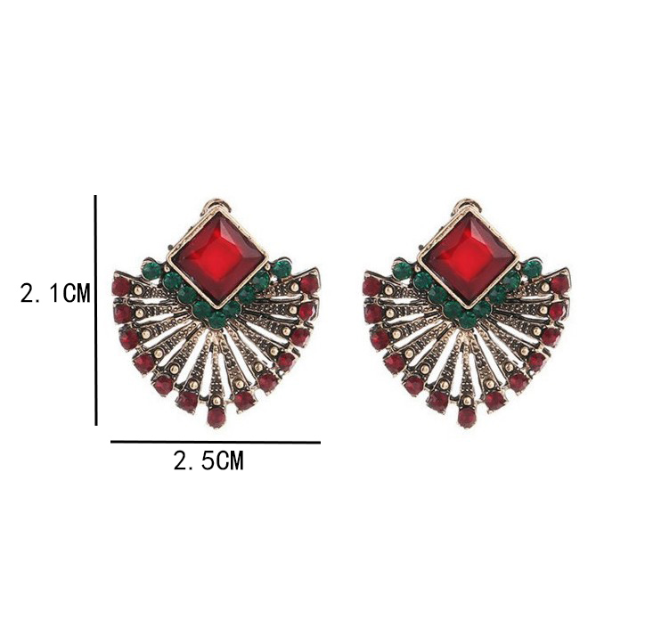 Fashion Bohemian Retro Hollow Sector Diamond Gemstone Earrings display picture 6