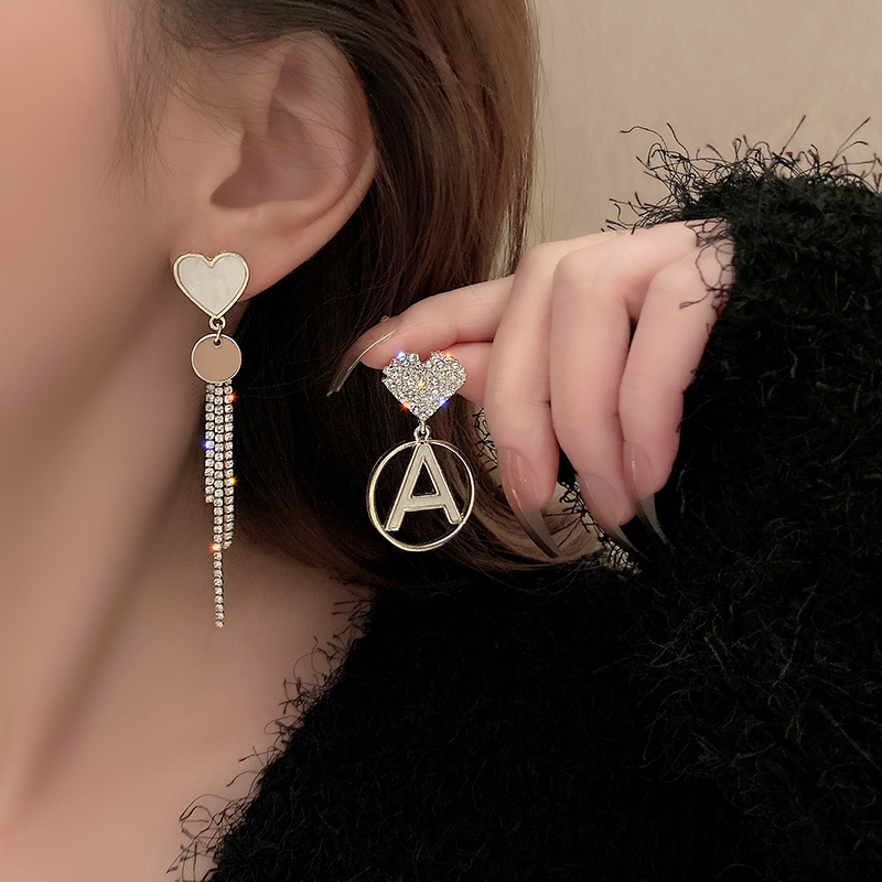 Women's Sexy Heart Shape Alloy Earrings Diamond Rhinestone Drop Earrings As Picture display picture 1
