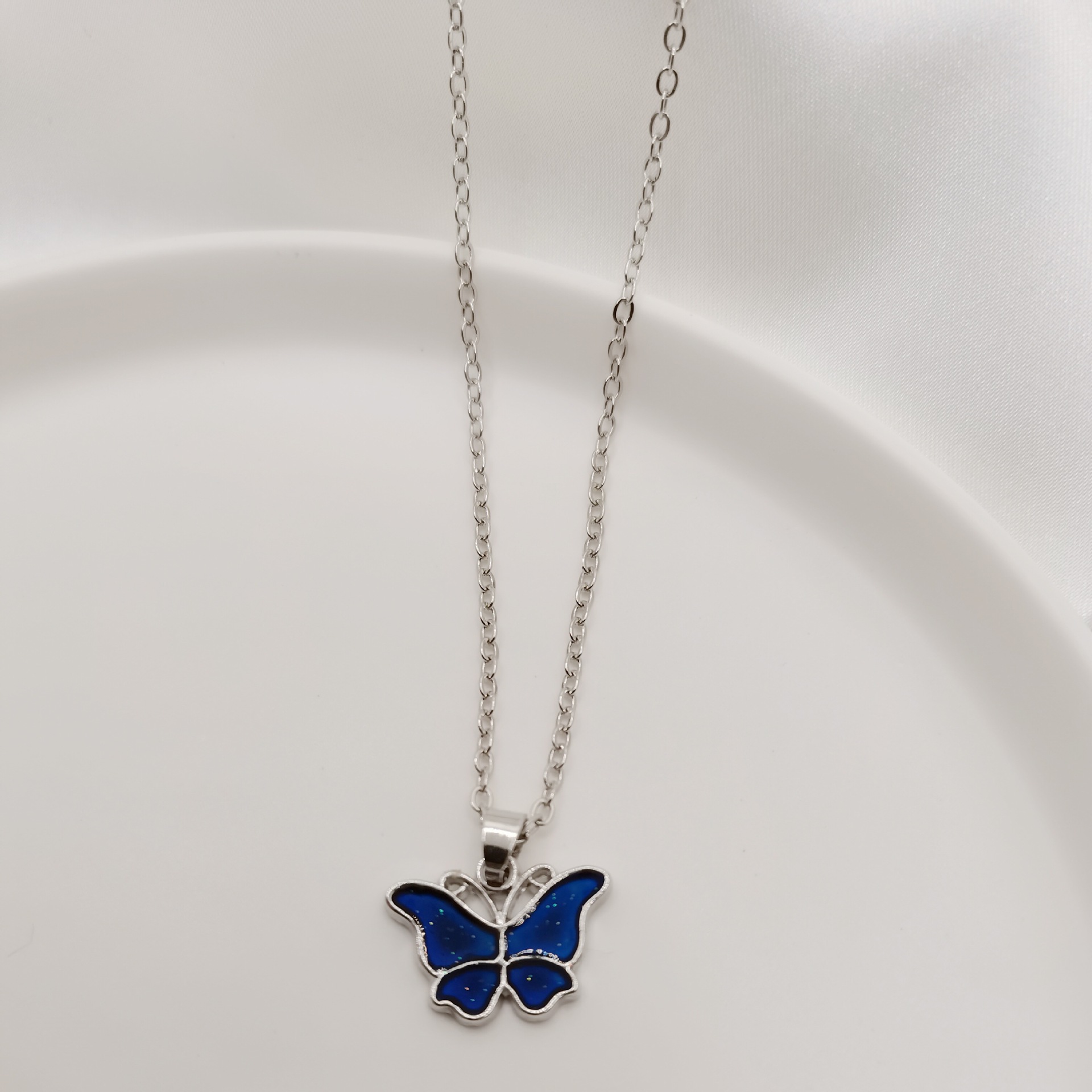 Women's Vintage Style Fashion Butterfly Alloy Necklace Plating No Inlaid Necklaces display picture 3