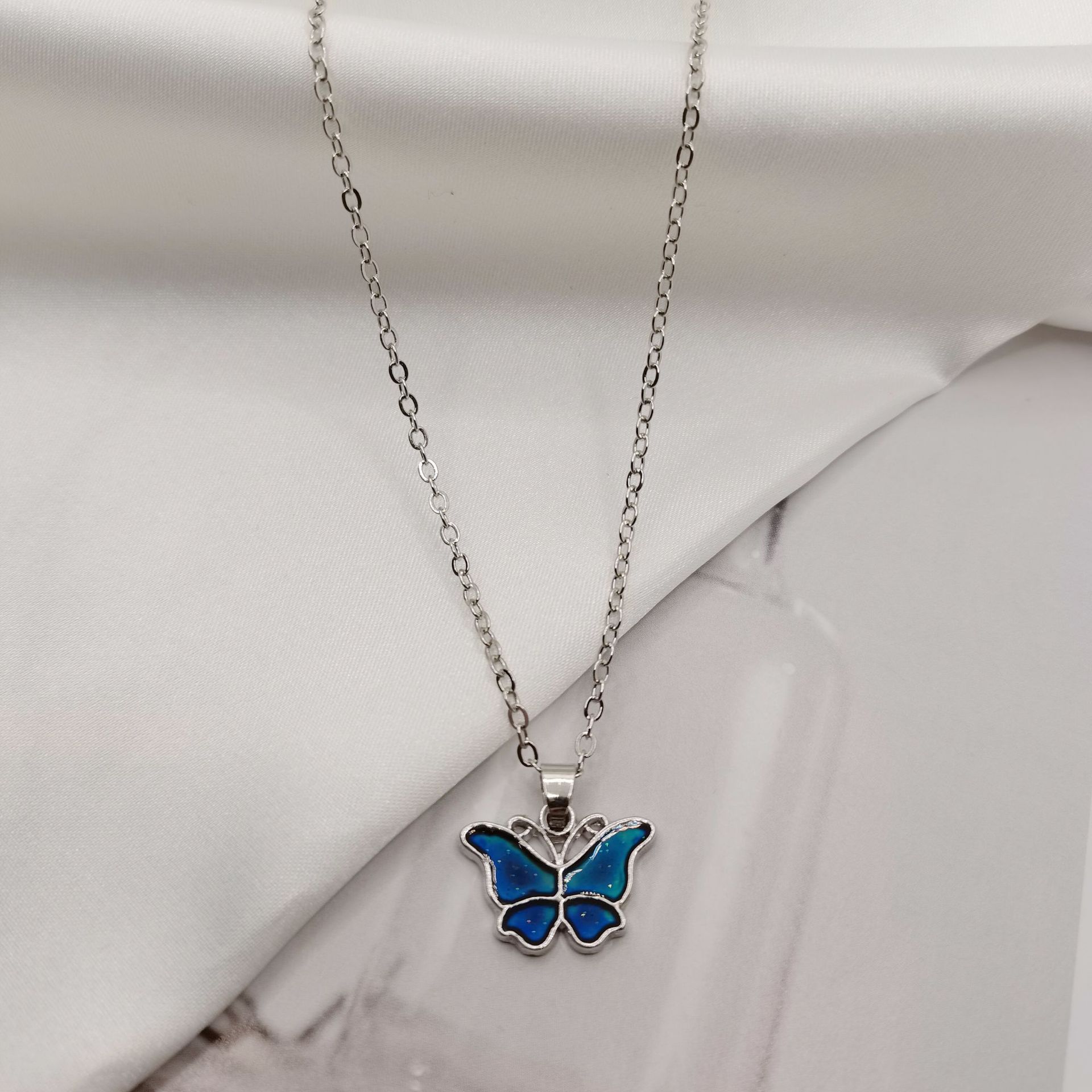 Women's Vintage Style Fashion Butterfly Alloy Necklace Plating No Inlaid Necklaces display picture 7