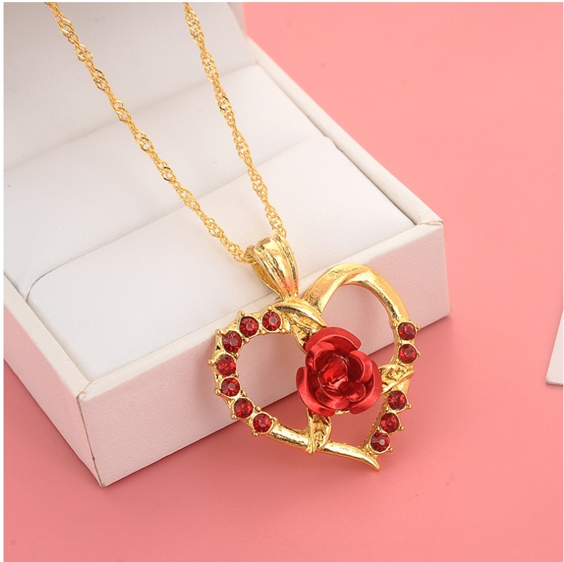Women's Fashion Heart Alloy Pendant Necklace Diamond Artificial Rhinestones Necklaces display picture 9