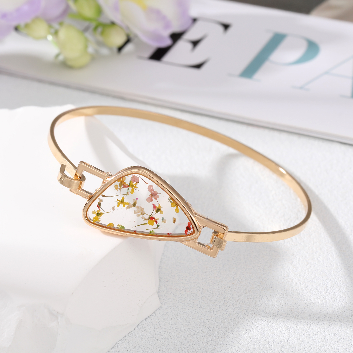 Simple Style Flowers Alloy Epoxy Resin Bangle display picture 2