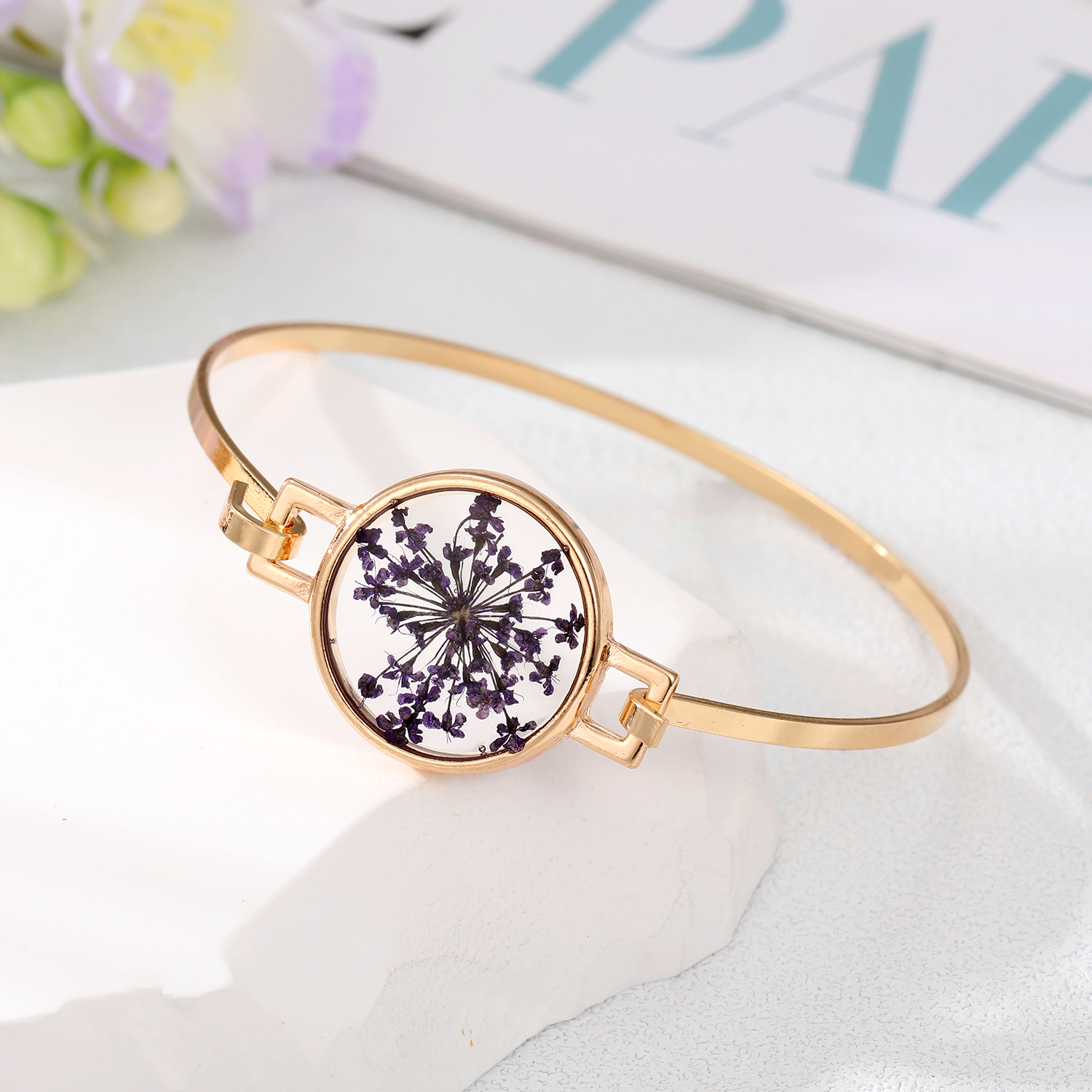 Simple Style Flowers Alloy Plating Resin Bangle display picture 4