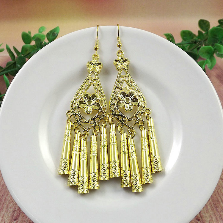 Women's Vintage Style Ethnic Style Bohemian Water Droplets Flower Alloy No Inlaid Ear Studs Drop Earrings display picture 1