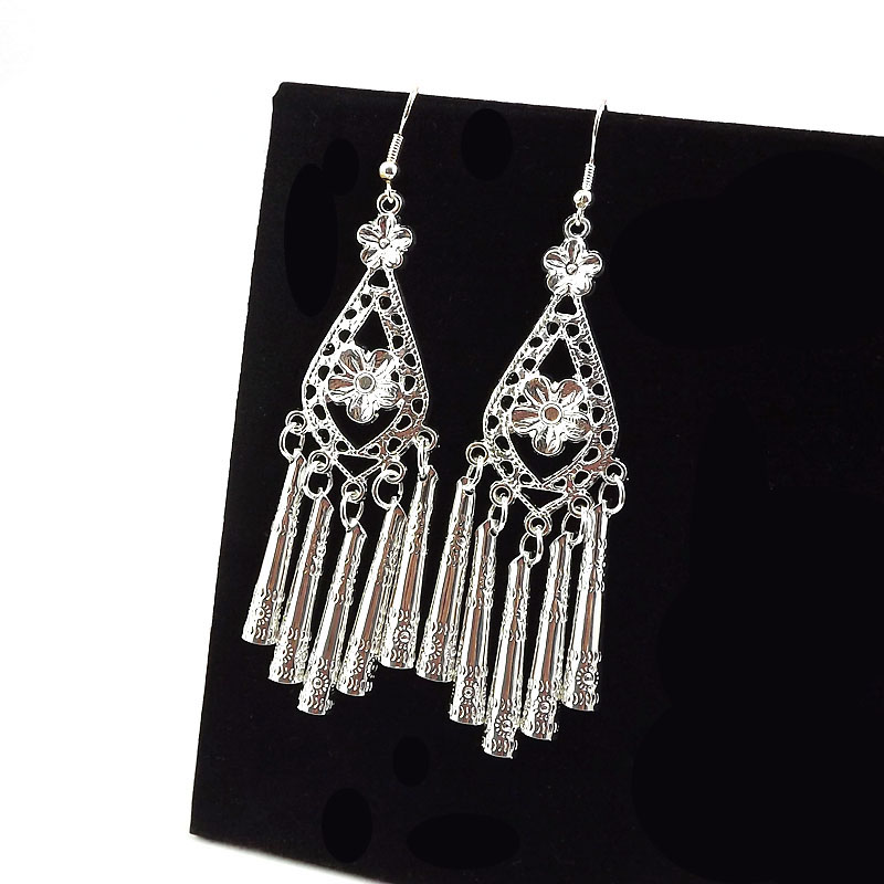 Women's Vintage Style Ethnic Style Bohemian Water Droplets Flower Alloy No Inlaid Ear Studs Drop Earrings display picture 3
