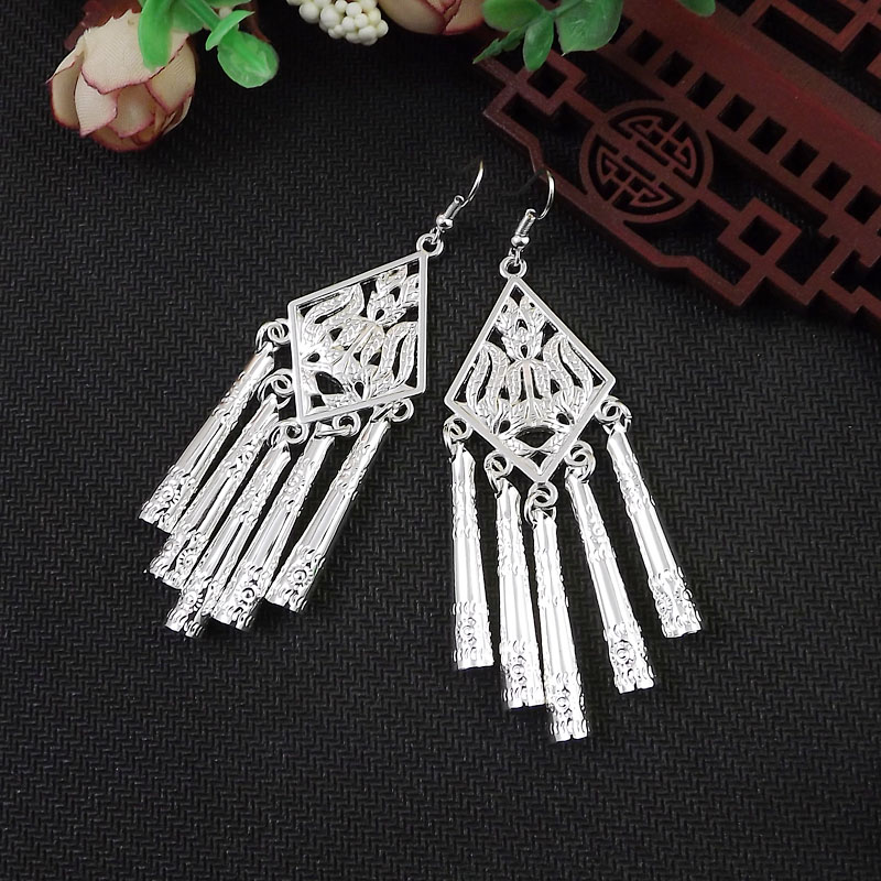 Women's Vintage Style Ethnic Style Bohemian Graffiti Rhombus Alloy No Inlaid Earrings Drop Earrings display picture 3