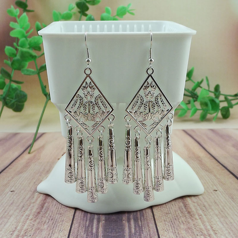 Women's Vintage Style Ethnic Style Bohemian Graffiti Rhombus Alloy No Inlaid Earrings Drop Earrings display picture 2