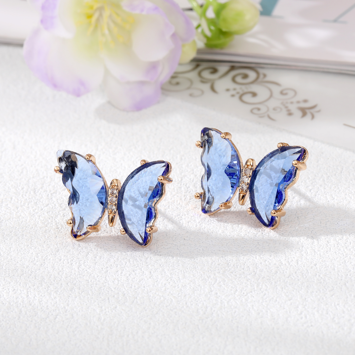 Women's Simple Style Butterfly Alloy Ear Studs Inlaid Crystal Crystal Earrings display picture 2