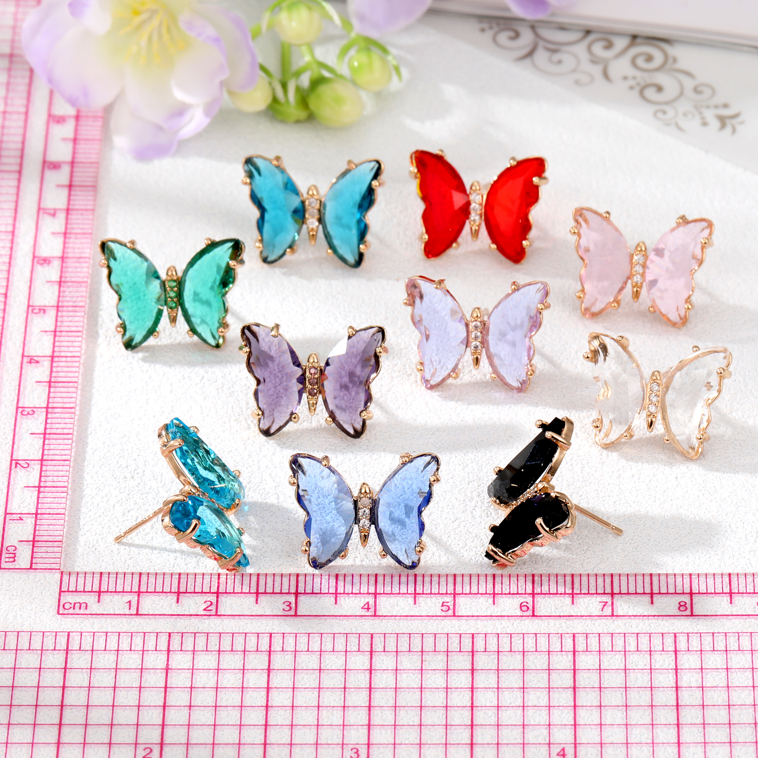 Ohr Stecker Aus Schmetterlings Legierung Für Frauen Im Einfachen Stil Mit Eingelegten Kristall Kristall Ohrringen display picture 5