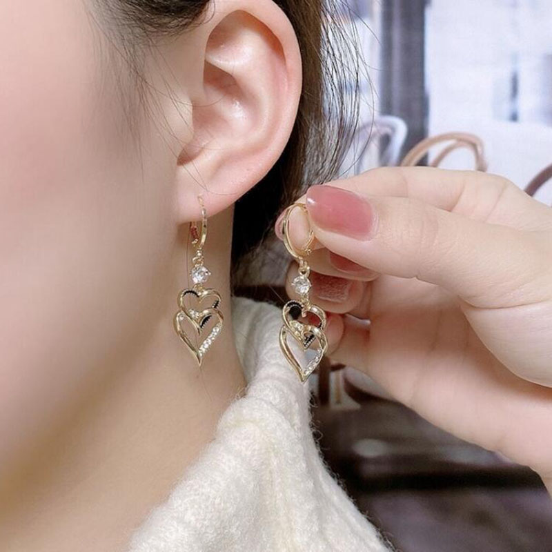 Women's Fashion Heart Shape Metal Earrings Plating Rhinestones Earrings display picture 5