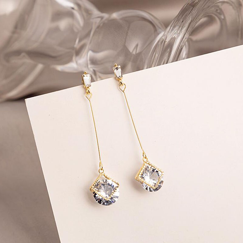 Women's Elegant Geometric Brass Earrings Plating Zircon Earrings display picture 1