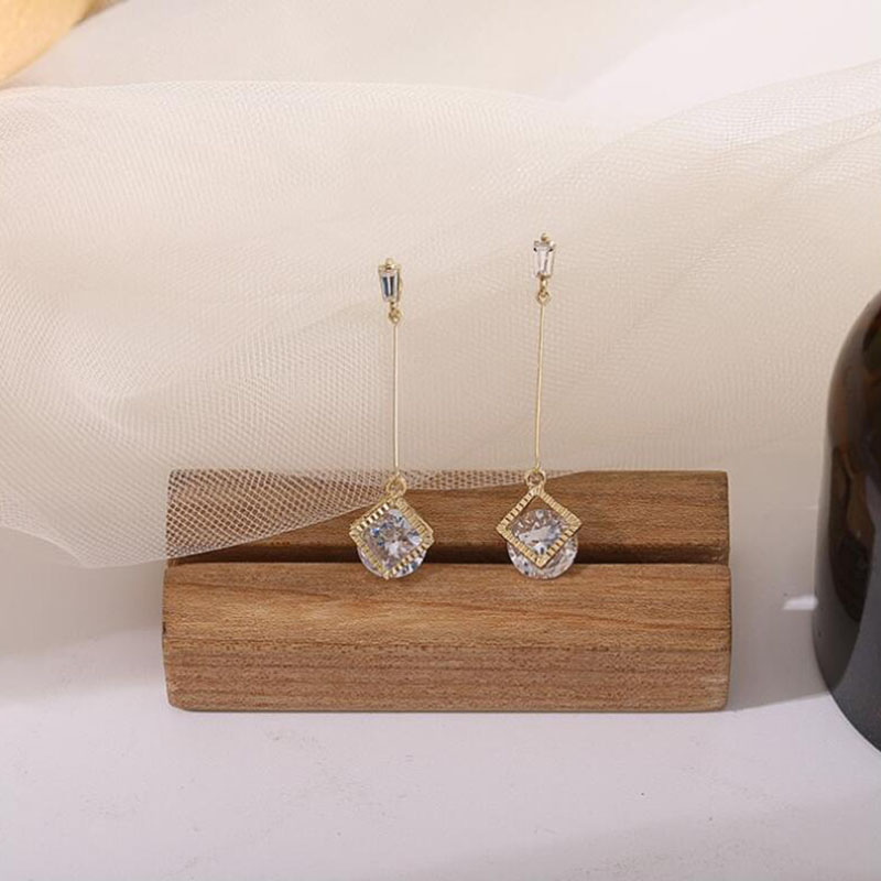 Women's Elegant Geometric Brass Earrings Plating Zircon Earrings display picture 2