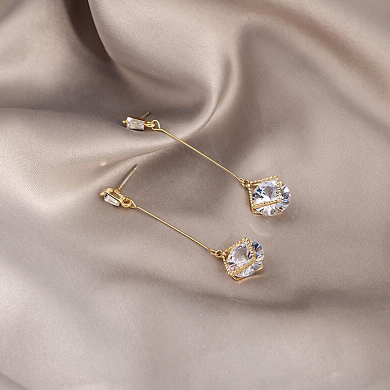 Women's Elegant Geometric Brass Earrings Plating Zircon Earrings display picture 7