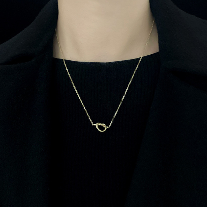 Simple Style Knot Alloy Plating No Inlaid Necklace display picture 3