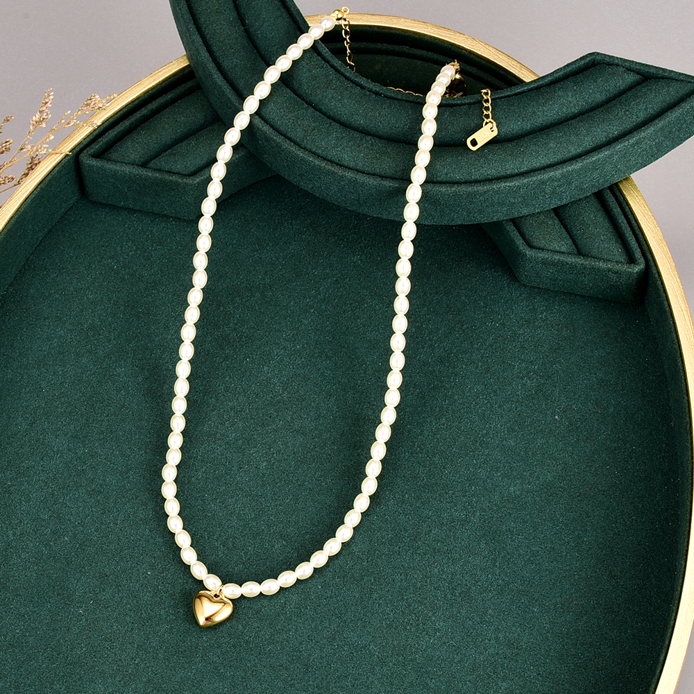Luxuriös Herz Titan Stahl Halskette Perlen Künstliche Perlen Edelstahl Halsketten display picture 4