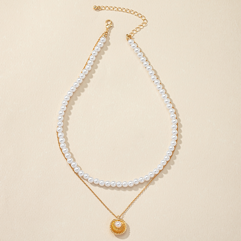 Fashion Shell Alloy Inlay Pearl Necklace display picture 1