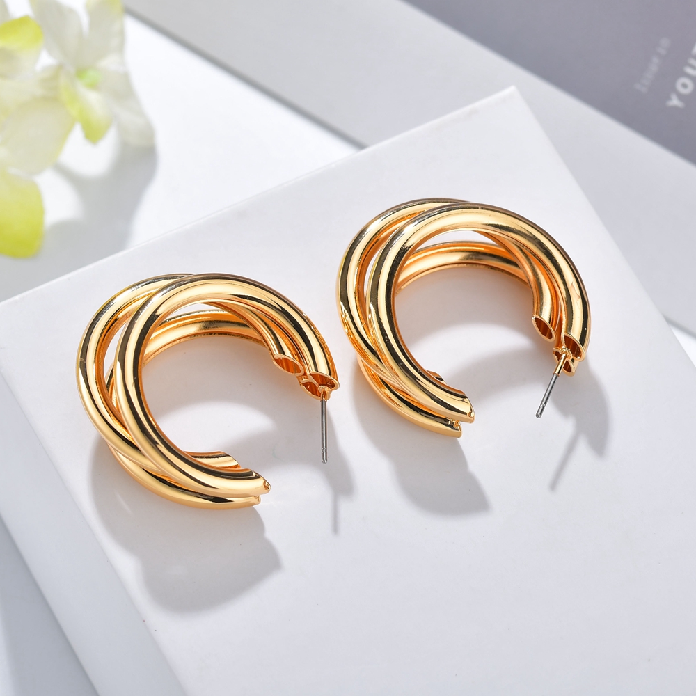 Oversized C Shape Alloy No Inlaid Earrings display picture 6